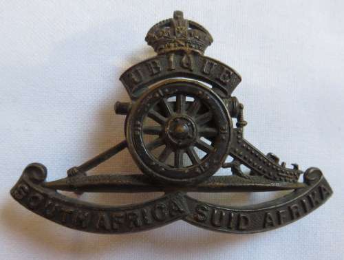 SA ARTILLERY DOUBLE WHEEL CAP BADGE-1926-59- 3 LUGS
