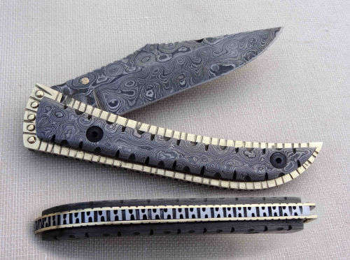 HANDMADE DAMASCUS STEEL FOLDING  KNIFE