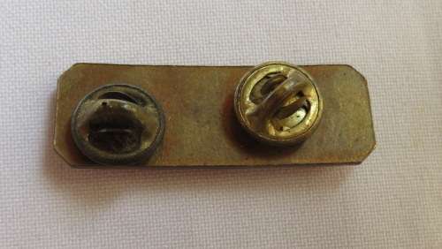 SA ARMY SHARPSHOOTERS QUALIFICATION BREAST BADGE- 2 PIECE- 2 PINS