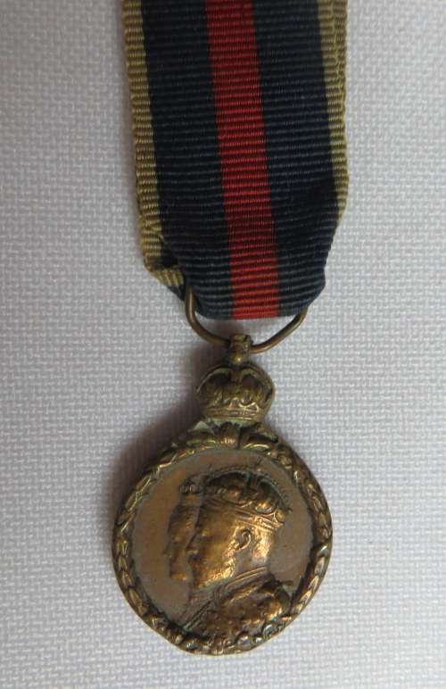 MINIATURE 1902 CORONATION MEDAL