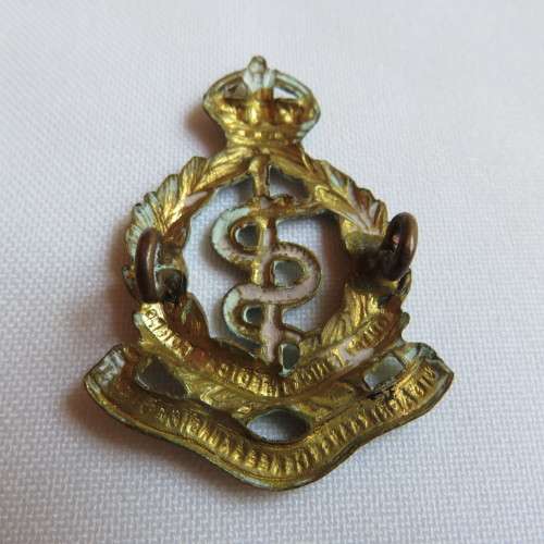 SA MEDICAL CORPS GILDING METAL CAP BADGE Z TYPE-WORN 1914-1922- 2 LUGS