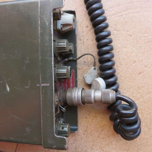 RHODESIAN USED (GREEN HANDSET)S0/53 PORTABLE RADIO,USED FOR SHORT RANGE TACTICAL COMMUNICATIONS-WOR