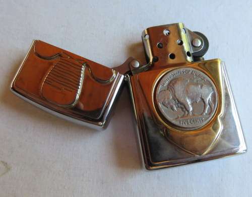 ORIGINAL ZIPPO LIGHTER IN BOX-WORKING CONDITION-NEEDS RE FUELING
