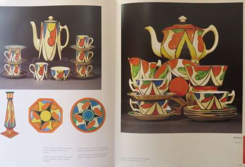 COMPREHENSIVELY CLARICE CLIFF ISBN 978-0-5---51230-PUBLICATION DATE 2005-HARD COVER WITH DUST COVER-