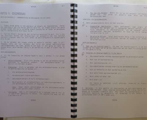 RECCE -SPESIALE MAGTE ORIENTASIE HANDBOEK-A FACSIMILE COPY- 210 PAGES