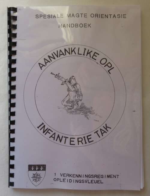 RECCE -SPESIALE MAGTE ORIENTASIE HANDBOEK-A FACSIMILE COPY- 210 PAGES