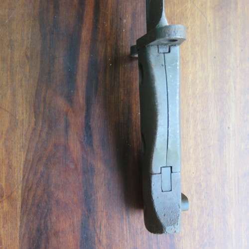 CANADIAN C1 BAYONET CANADIAN PRODUCTION VERSION OF THE BRITISH L1AZ-WAS USED ON C1,C1A1 & C2 RIFLES-