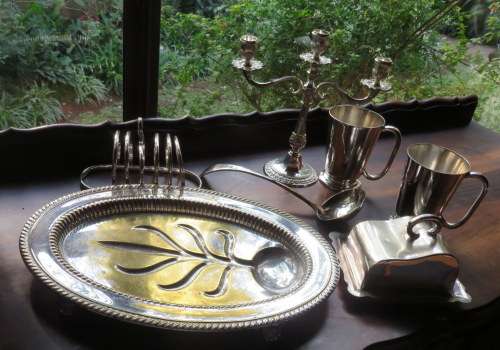 SELECTION OF 7 SILVER PLATED ITEMS-SOLD TOGETHER