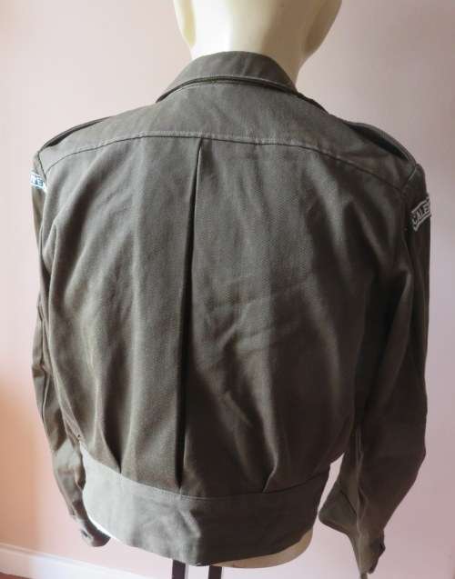ORIGINAL MILITARY ISSUE BUNNY JACKET WITH MILITARY & PURE WOOL LABELS-SIZE  MEDIUM-DATED 1968-MEASUR