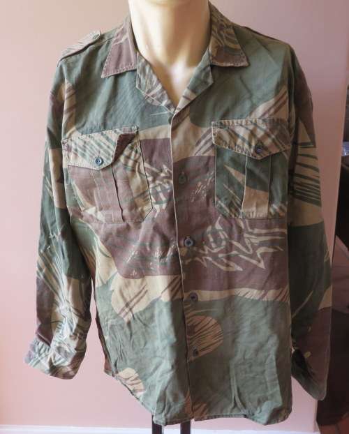 RHODESIAN CAMO LONG SLEEVE SHIRT-LABELLED STATESMAN SIZE MEDIUM-MEASURES 55CM ARMPIT TO ARMPIT