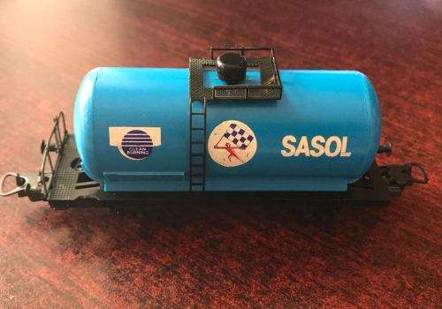 HO SCALE LIMA ITALY 302710 SASOL TANK WAGON -116MM