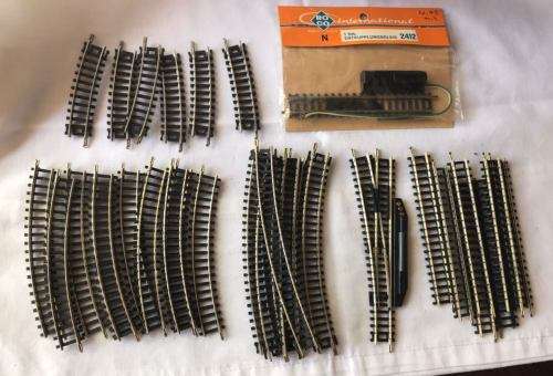 N GUAGE MIXED LOT 31 PIECES IN TOTAL