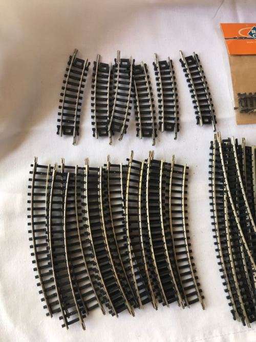 N GUAGE MIXED LOT 31 PIECES IN TOTAL