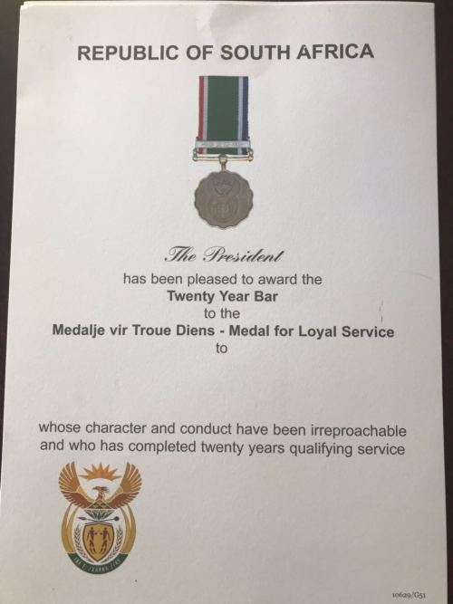 SANDF CERTIFICATE FOR LOYAL SERVICE WITH TWENTY YEAR BAR