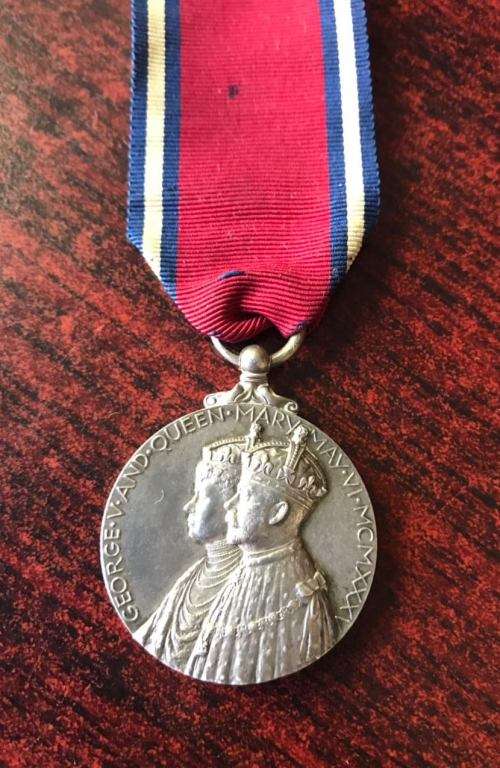 FULL SIZE,SILVER 1935 JUBILEE MEDAL-UNNAMED