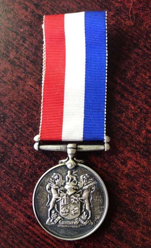 SA MEDAL FOR WAR SERVICE-SILVER-FULL SIZE-UNNAMED