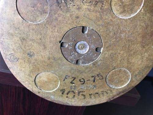 LARGE NAVAL 105MM SHELL-HEIGHT 62CM-DIAMETER AT THE BASE 14,5CM-DIAMETER AT THE TOP 114MM