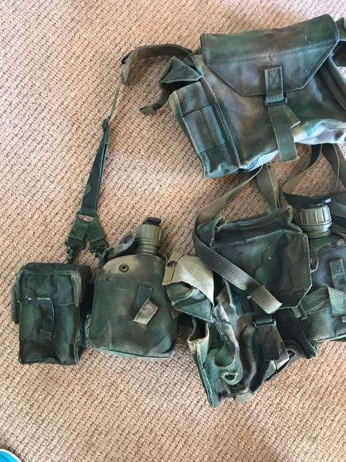 32 BATTALION CAMO SKELETON KIT-COMPLETE CONDITION