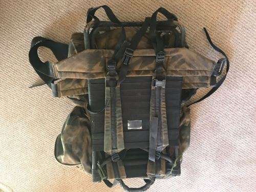 PATTERN 83 32 BATTALION  SUMMER PATTERN CAMO BACK PACK-COMPLETE CONDITION WITH FRAME
