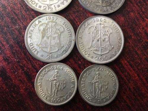 FOLLOWING SILVER COINS-SOLD TOGETHER -SHILLING 1960&1964/ TWO SHILLING 1957&1962/HALF CROWN 1953 X 2