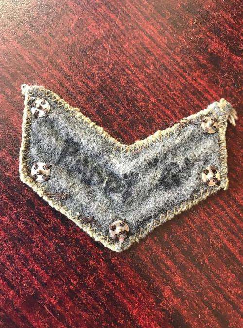 RHODESIA ARMY SERGEANT RANK BADGE- 1960'S-80