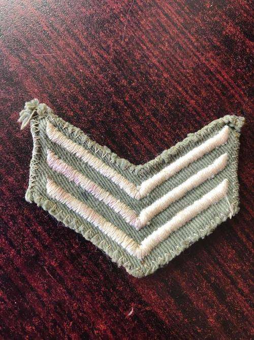 RHODESIA ARMY SERGEANT RANK BADGE- 1960'S-80