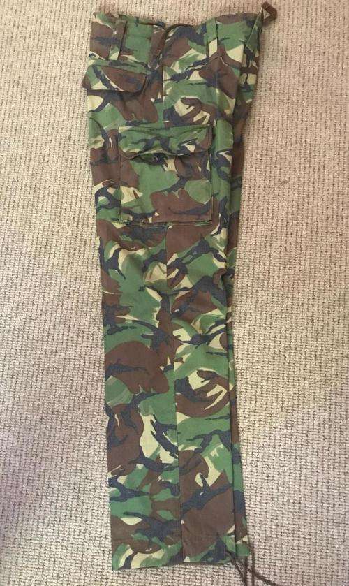 ORIGINAL RECCE CAMO TROUSERS-SIZE 32 PIPE LENGTH 77CM-VERY GOOD CONDITION