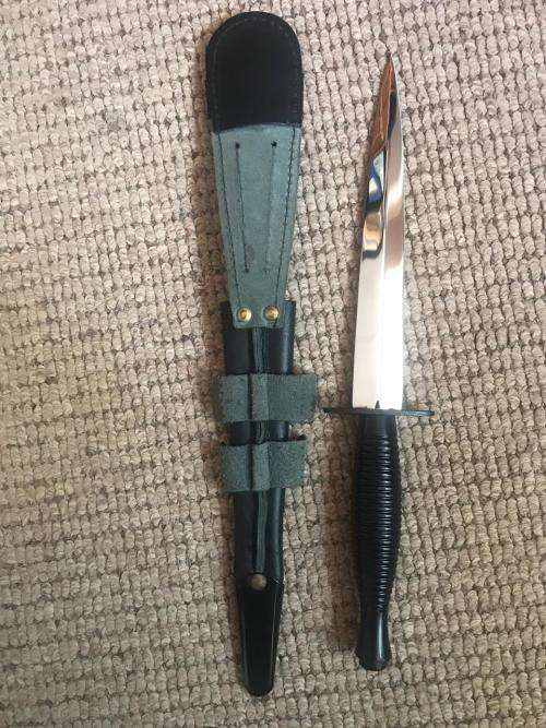 GUARANTEED ORIGINAL FAIRBAIRN  SYKES COMMANDO KNIFE WITH LEATHER LEG SHEATH-CHROMED BLADE WITH BLACK