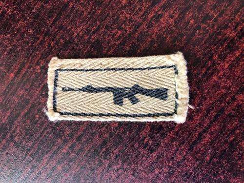 SA ARMY CLOTH MARKSMAN BADGE