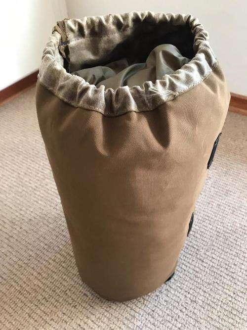 SADF PERIOD SLEEPING BAG-VERY GOOD CONDITION-LIKE NEW WITH ZIP INTACT