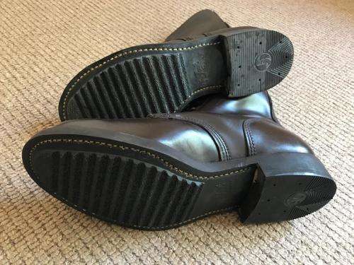 SADF ARMY BOOTS SIZE 8-CONDITION NEW