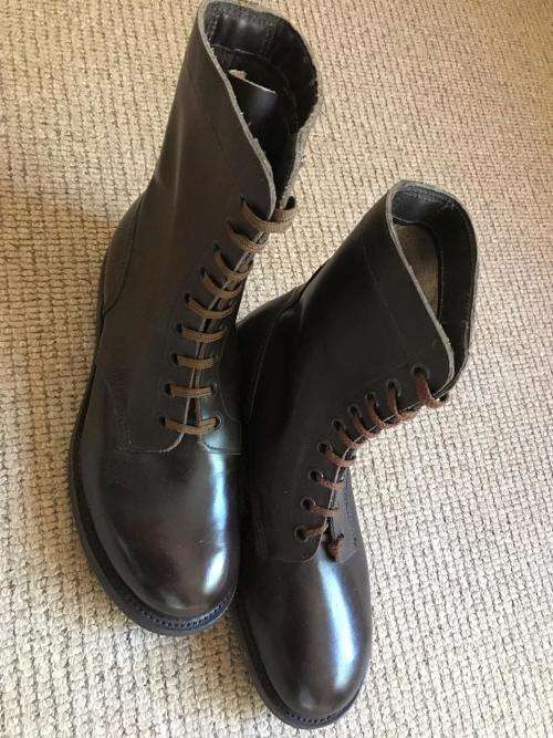 SADF ARMY BOOTS SIZE 8-CONDITION NEW