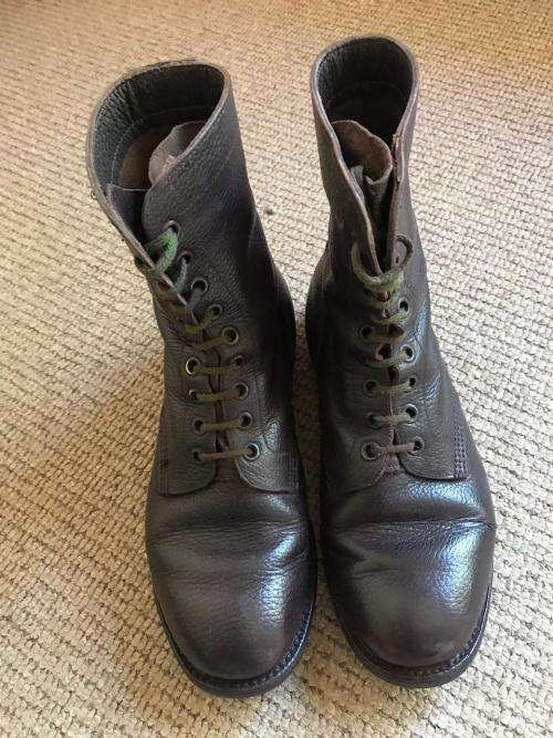 SADF ARMY BOOTS-SIZE 9-USED BUT GOOD CONDITION