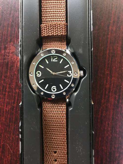 REPLICA OF EGYPTIAN NAVAL COMMANDO WATCH WITH 15 PAGE MAGAZINE HISTORY ON IT