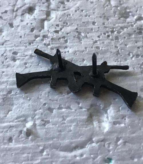 SWA 1ST CLASS SHOTTIST, OXIDISED SILVER PROFICIENCY BREAST BADGE-APPROVED IN 1985- PINS INTACT