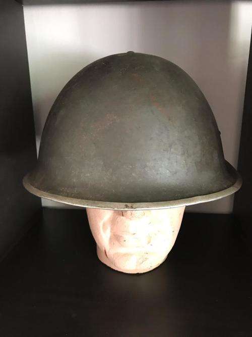 WW2 BRITISH MARK IV TURTLE SHELL COMBAT HELMET