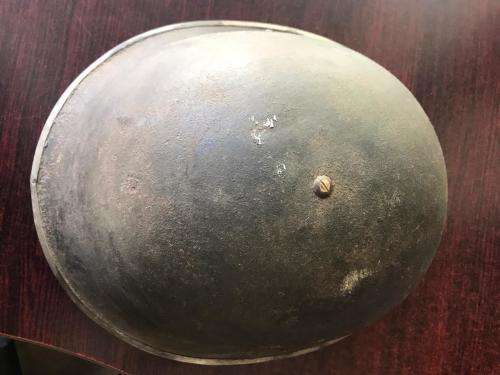 WW2 BRITISH MARK IV TURTLE SHELL COMBAT HELMET