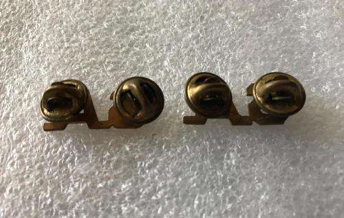 SA TITLE PAIR IN BRASS WITH PINS