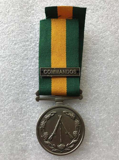 SA COMMANDO CLOSURE FULL SIZE MEDAL WITH BAR-NUMBERED