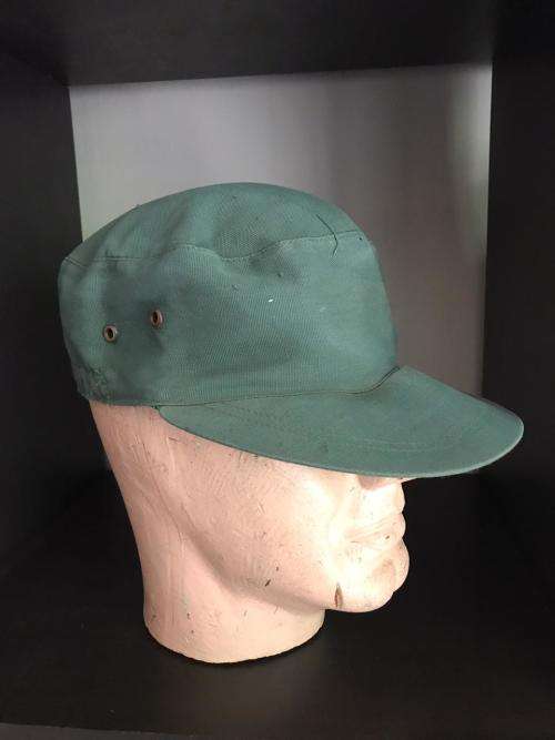 ORIGINAL RECCE COPY-OLIVE GREEN CUBAN CAP-SIZE MEDIUM-INSIDE RING MEASURES 54CM-USED BUT GOOD