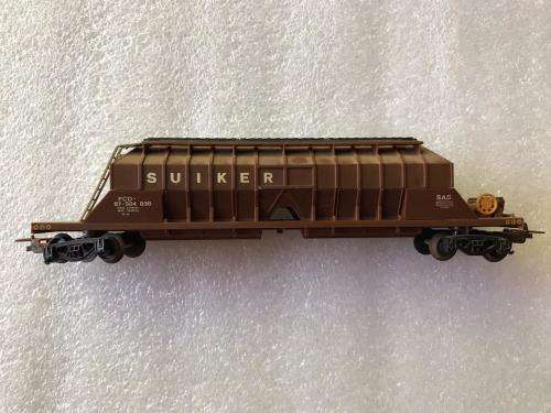 LIMA ITALY HO SCALE SA RAILWAY'S SUGAR TRANSPORT SILOS CAR -168 MM