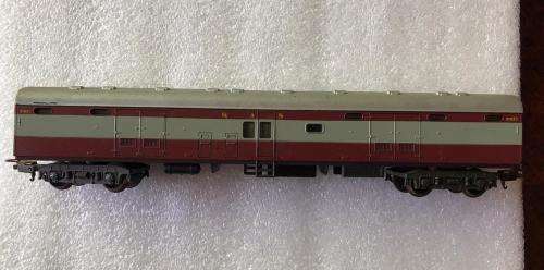 LIMA HO SCALE SA RAILWAYS BAGGAGE CAR-238 MM