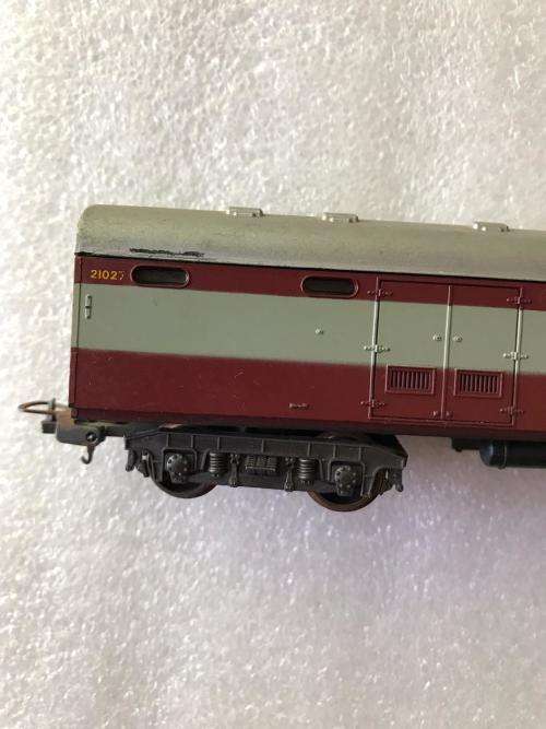 LIMA HO SCALE SA RAILWAYS BAGGAGE CAR-238 MM