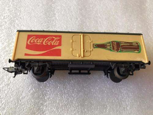 HO SCALE LIMA ITALY 303113 REFRIGERATOR WAGON FOR COCA COLA- 126 MM