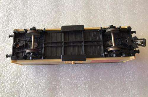 HO SCALE LIMA ITALY 303113 REFRIGERATOR WAGON FOR COCA COLA- 126 MM