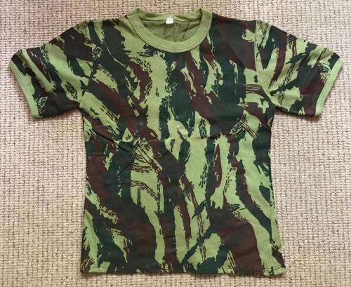 GUARANTEED ORIGINAL RECCE COPY PORTUGUESE CAMO T-SHIRT-SIZE SMALL-MEASURES 41 CM ARMPIT TO ARMPIT