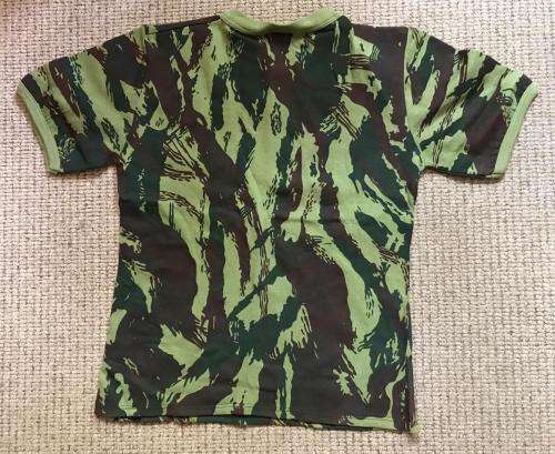 GUARANTEED ORIGINAL RECCE COPY PORTUGUESE CAMO T-SHIRT-SIZE SMALL-MEASURES 41 CM ARMPIT TO ARMPIT