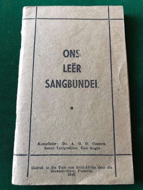 THE SOLDIERS HYMNAL-ORIGINAL 1940-62 PAGES-AFRIKAANS + ENGLISH