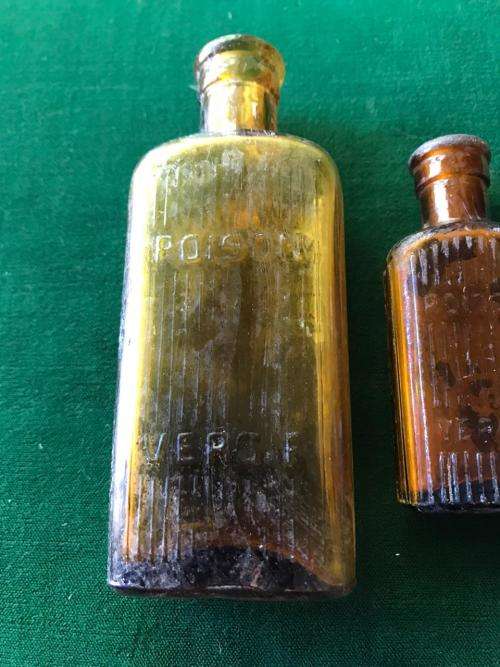 RECTANGULAR BROWN POISON BOTTLES WITH VERTICAL RIBBING-1800S-EARLY 1900-2 SOLD TOGETHER-MEASURES 9&1