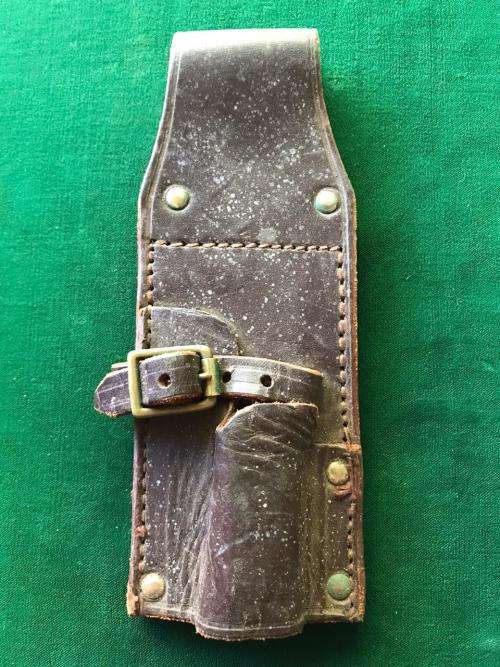 SA LEATHER FROG FOR THE SA NO 9 BAYONET,WITH THE SIDES BEING STITCHED DOWN